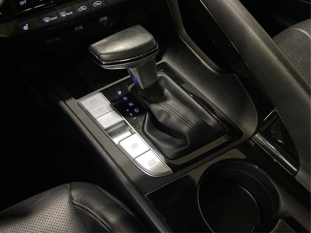 Hyundai Elantra Ultimate FWD 2022 véhicule importé du Canada vers la Côte d'Ivoire - DK Vortex