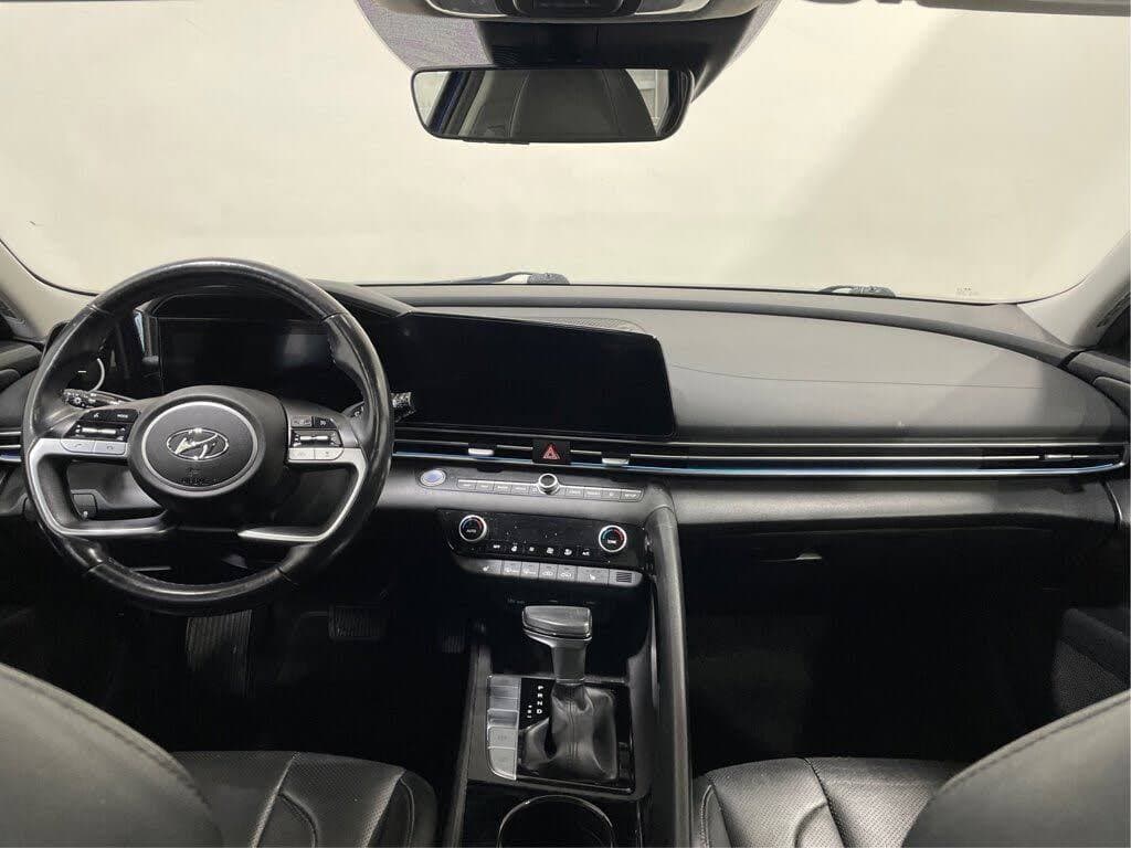 Hyundai Elantra Ultimate FWD 2022 véhicule importé du Canada vers la Côte d'Ivoire - DK Vortex